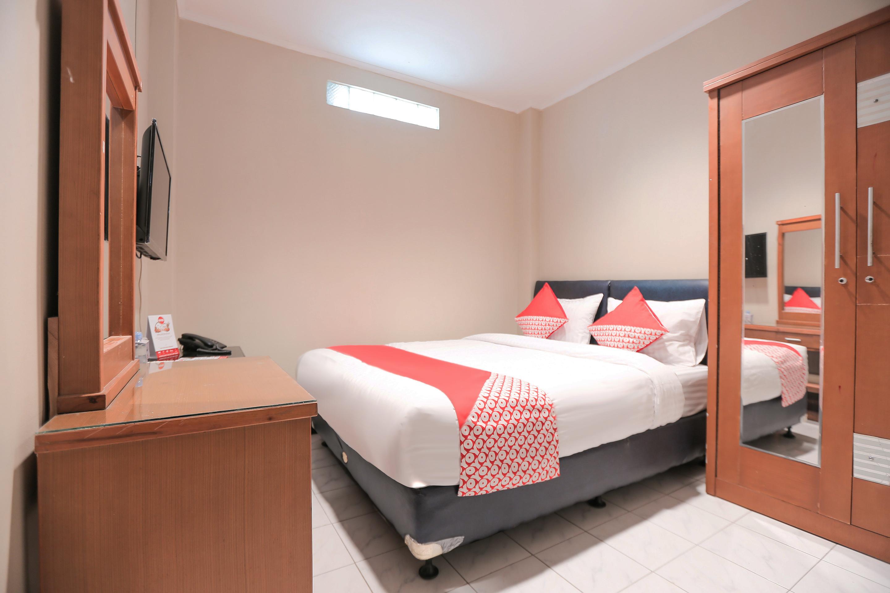 Oyo 117 Blueberry Homestay Jakarta Exterior photo