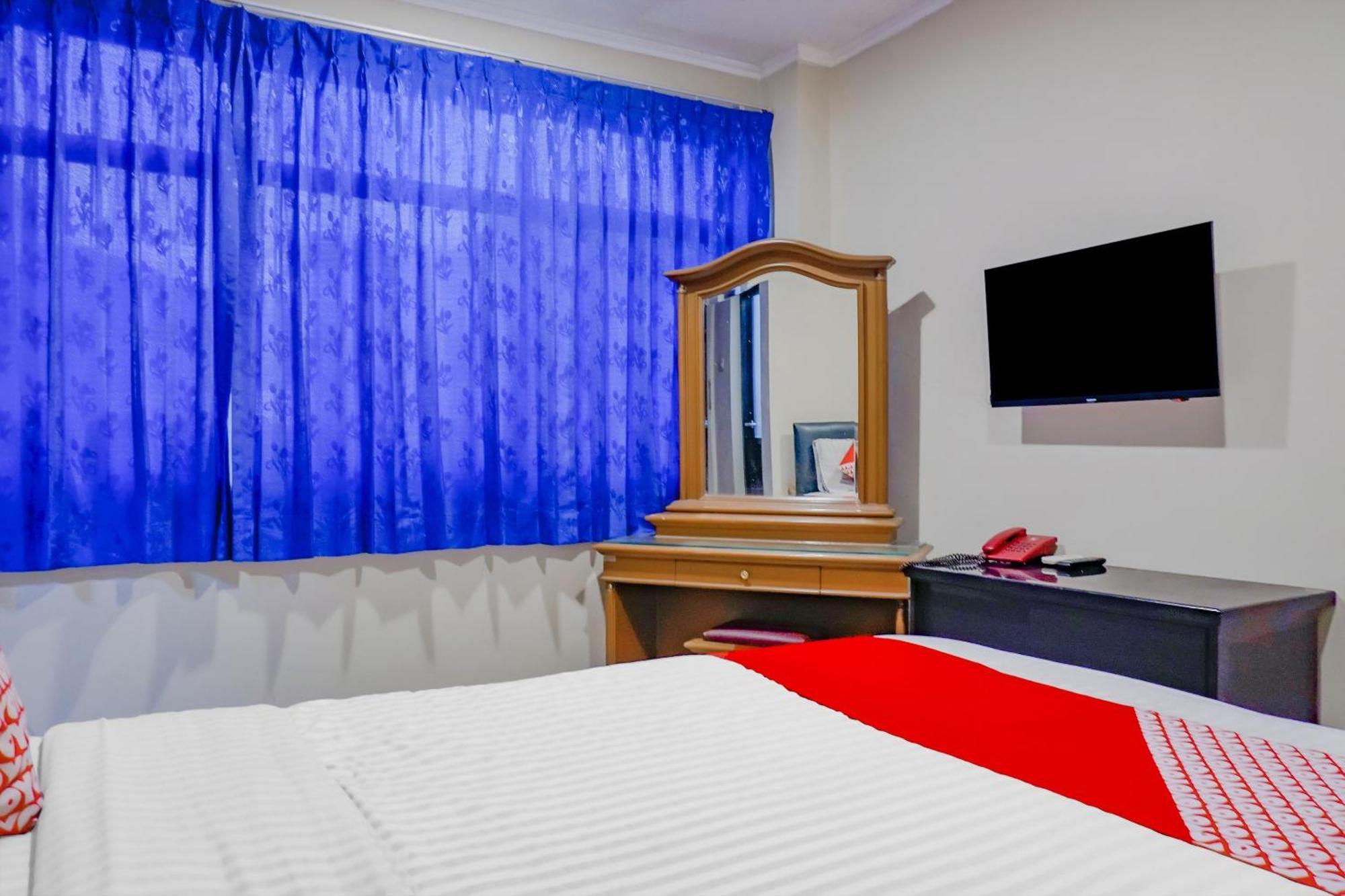 Oyo 117 Blueberry Homestay Jakarta Exterior photo
